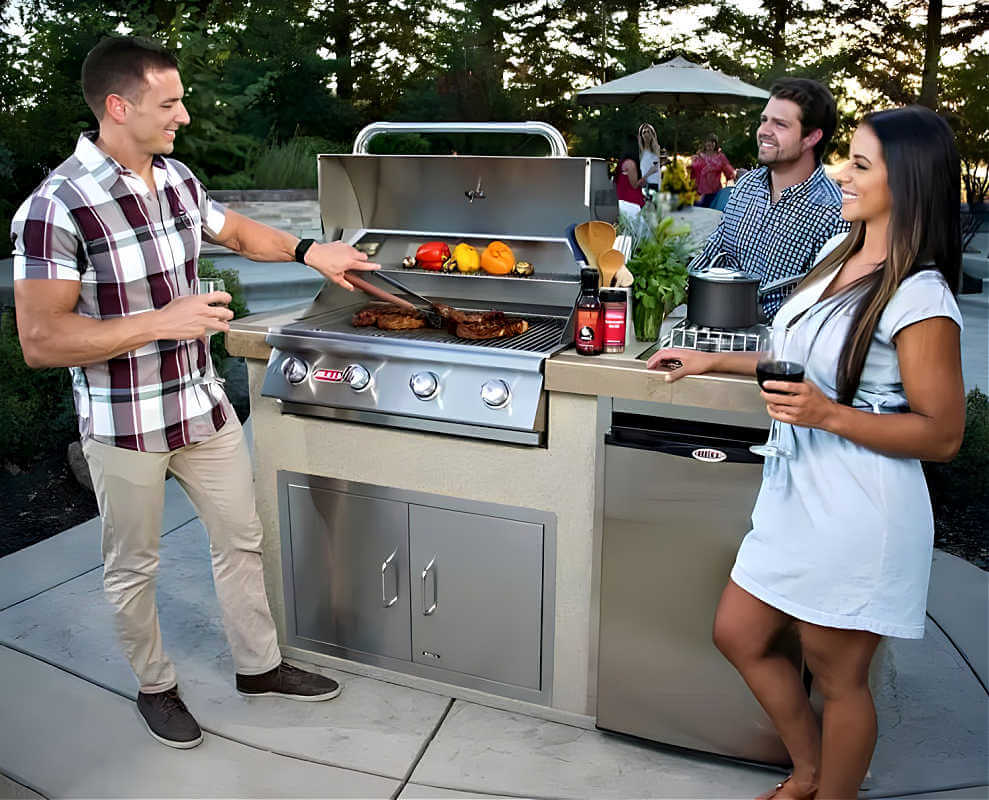 Bull Power Q 6.5-Foot BBQ Grill Island