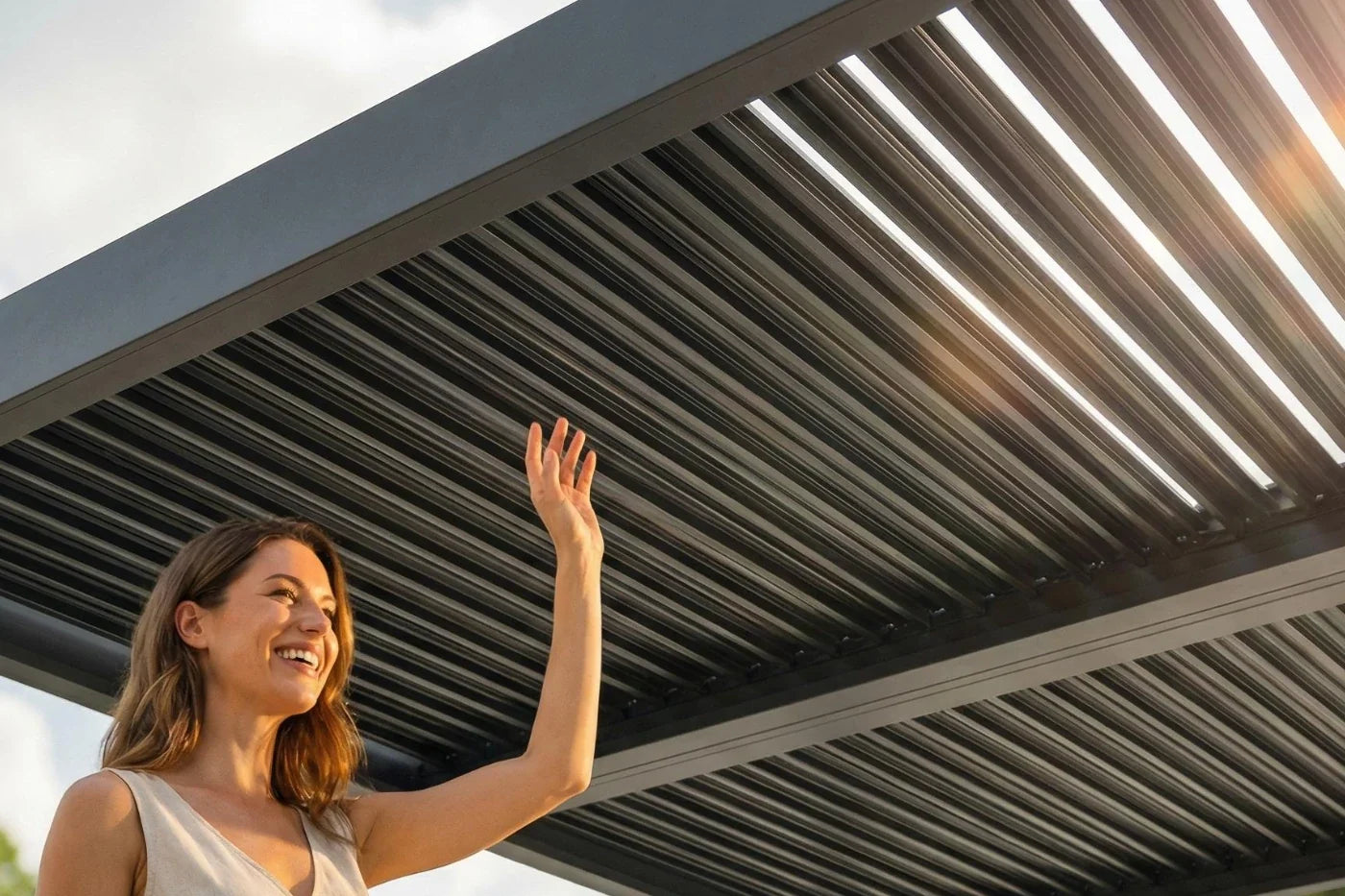 Luxor™ Louvered Pergola