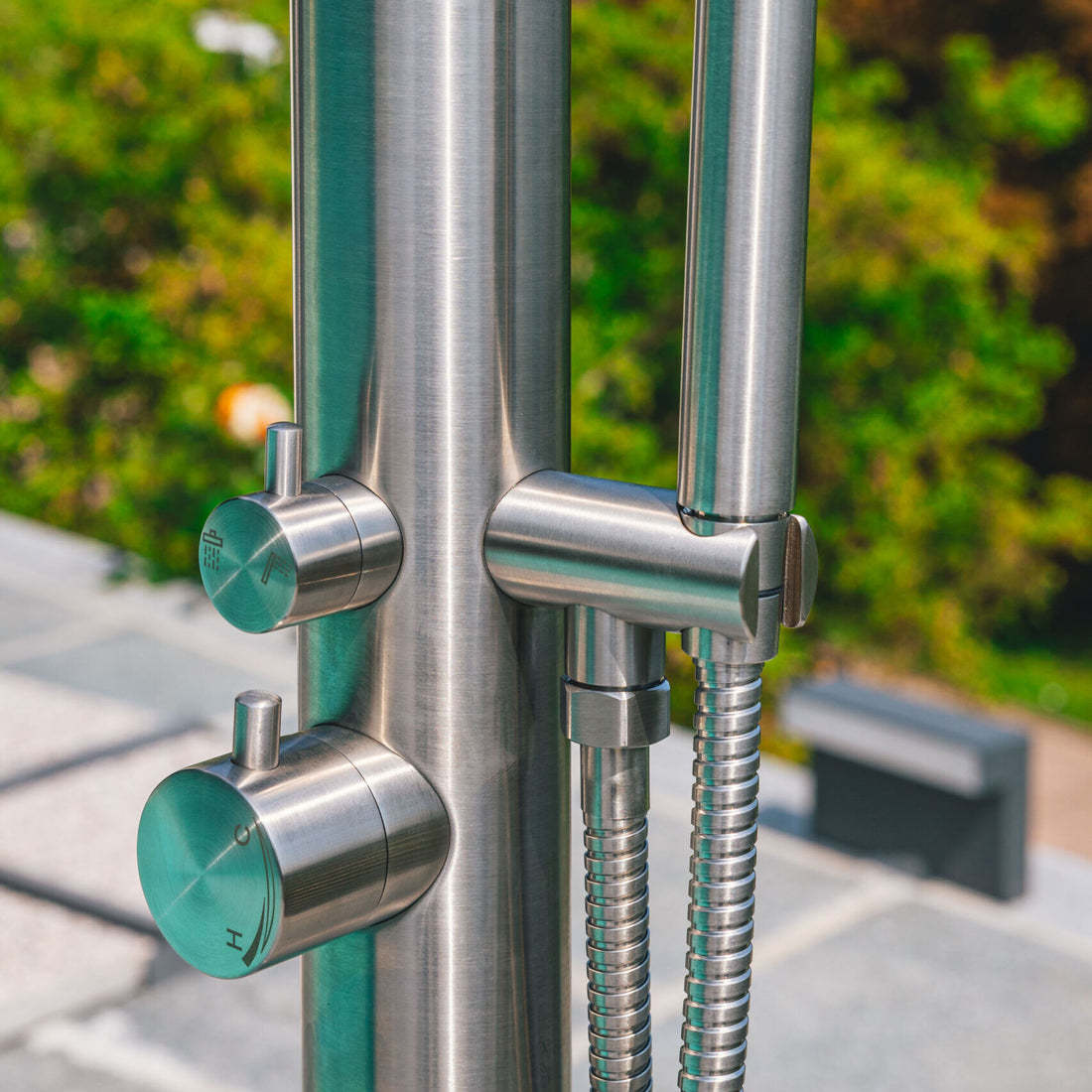 Rain Therapy Rectangular Rain Head and Hand Shower – PS PH-1057: Controls and hand-shower connection