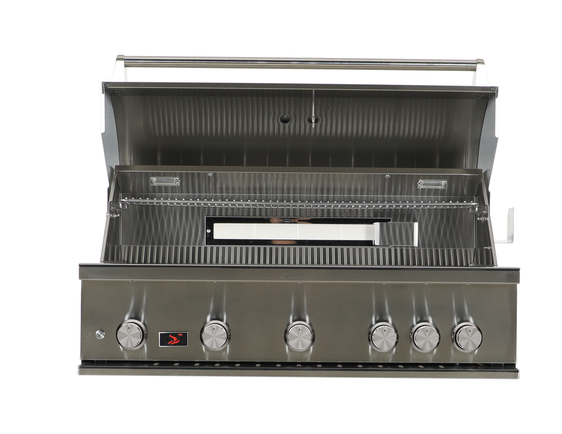 Whistler 42-Inch 5-Burner Built-In Gas Grill | CBB500-LP/NG: Cooking area with the hood open